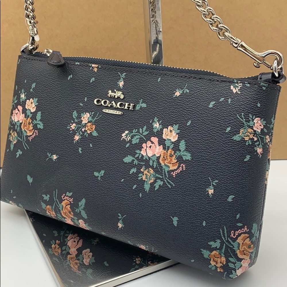 COACH ZIP TOP CROSSBODY WITH ROSE BOUQUET PRINT - Picture 13 of 16